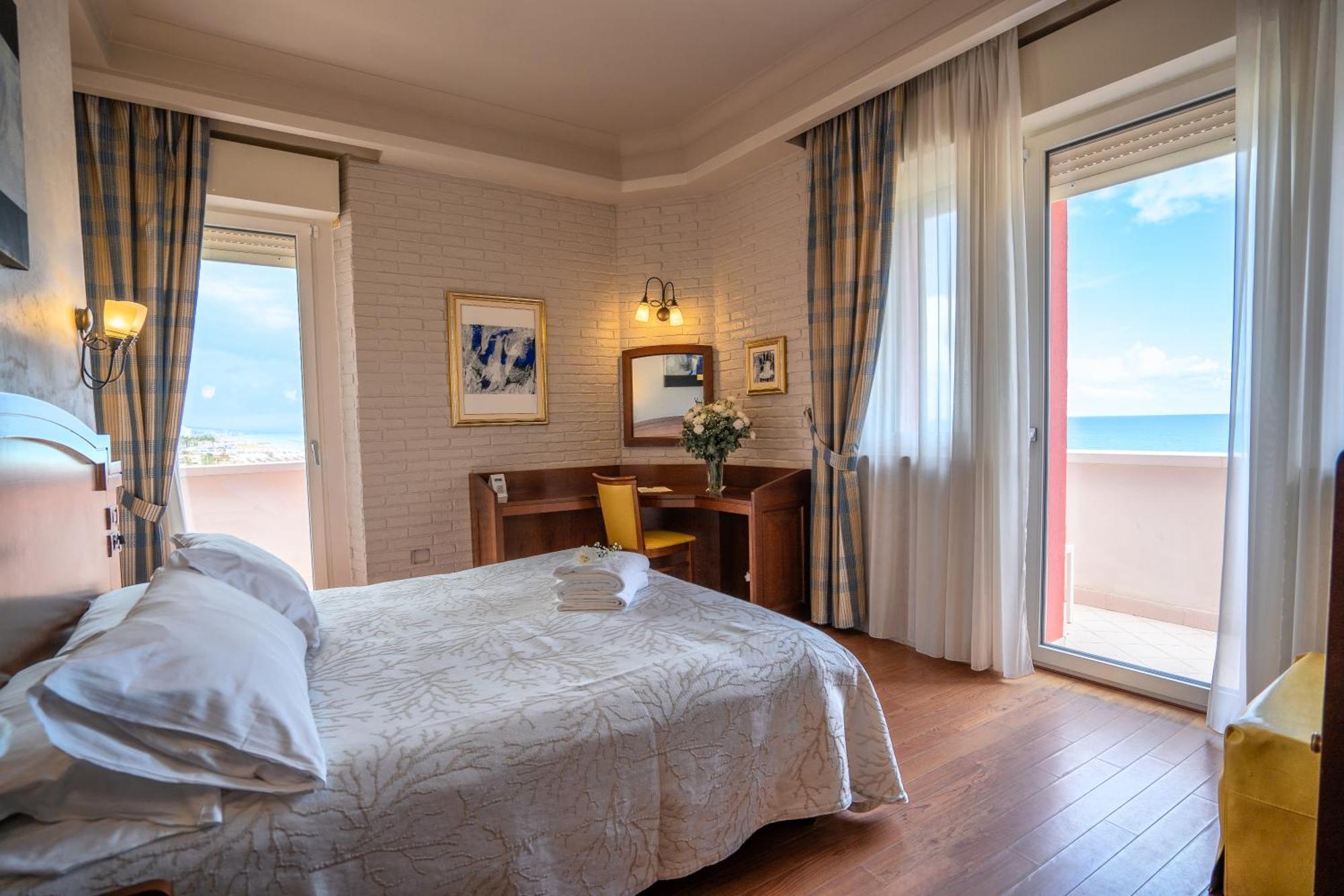 Art Hotel Santa Lucia Termoli Kültér fotó