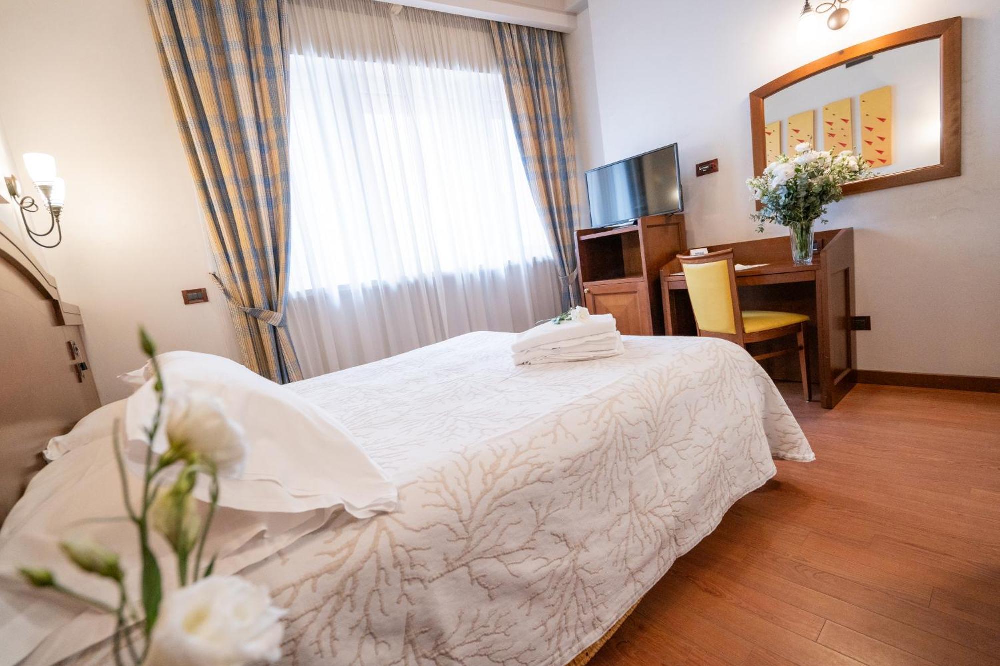Art Hotel Santa Lucia Termoli Kültér fotó